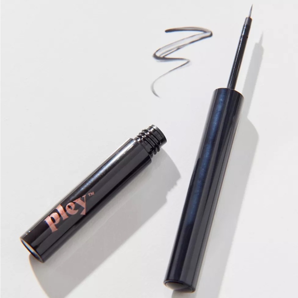 Let It Linger 12-Hour Longwear Eyeliner from Pley Beauty